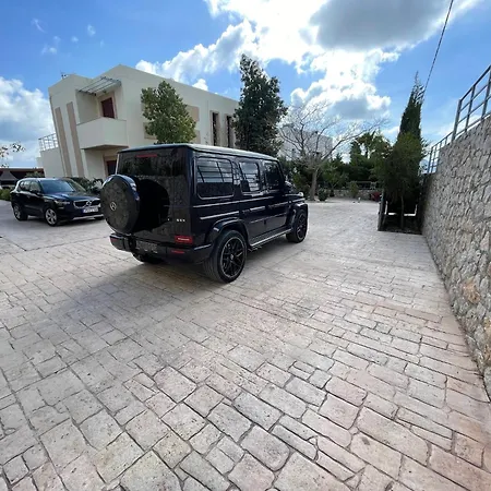 Chrysa Rhodes With Heated Pool וילה *