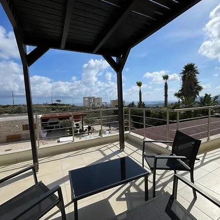 Chrysa Rhodes With Heated Pool * אפאנטו