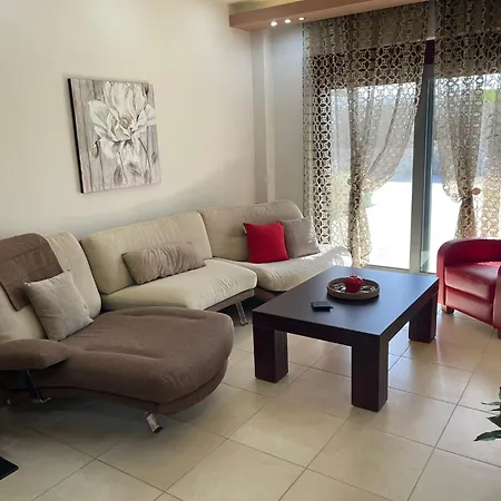 Chrysa Rhodes With Heated Pool *