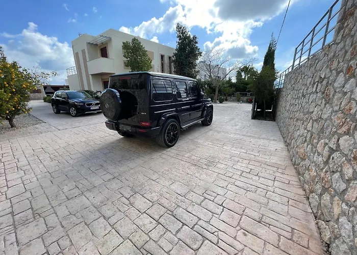 Chrysa Rhodes With Heated Pool Villa *