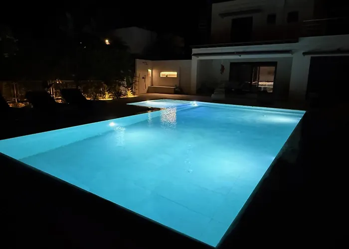 Chrysa Rhodes With Heated Pool Villa *