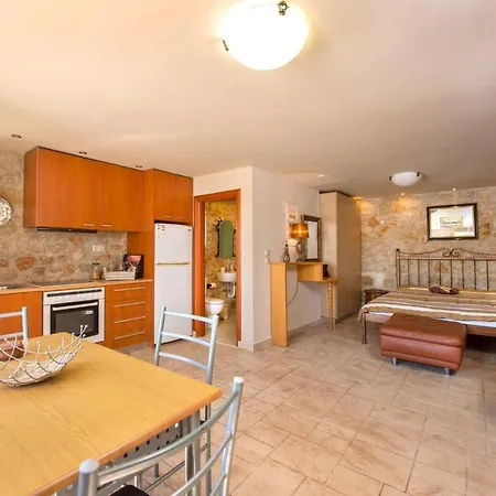 Chrysa Rhodes With Heated Pool Villa *