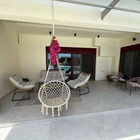 Chrysa Rhodes With Heated Pool Villa *