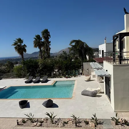 فيلة Chrysa Rhodes With Heated Pool *